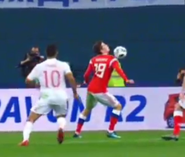 Được hưởng 2 cú penalty, Tây Ban Nha vẫn để Nga cầm hòa 3-3